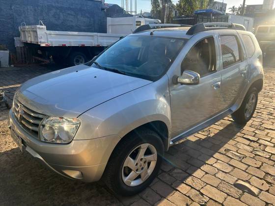 RENAULT DUSTER 2.0 DYNAMIQUE 4X2 16V FLEX 4P AUTOMÁTICO